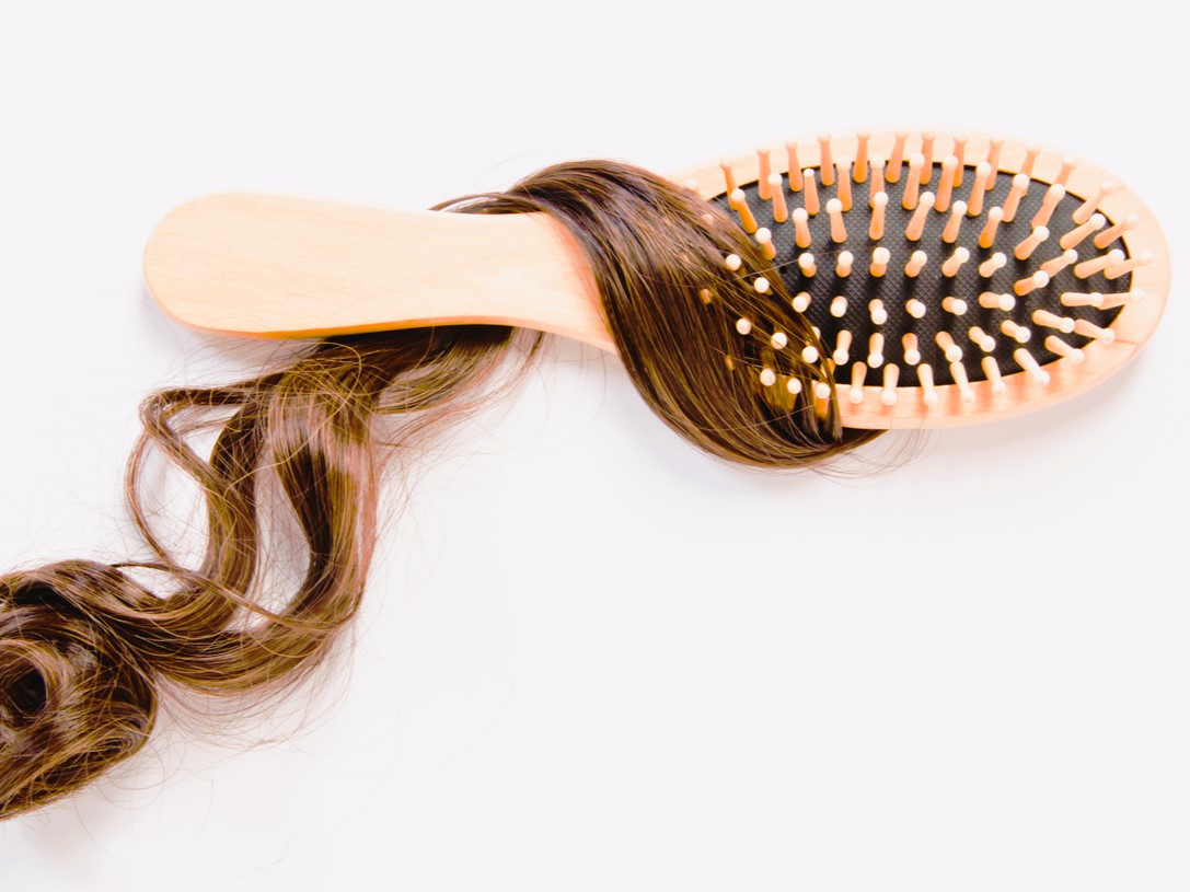 как правильно расчесывать волосы