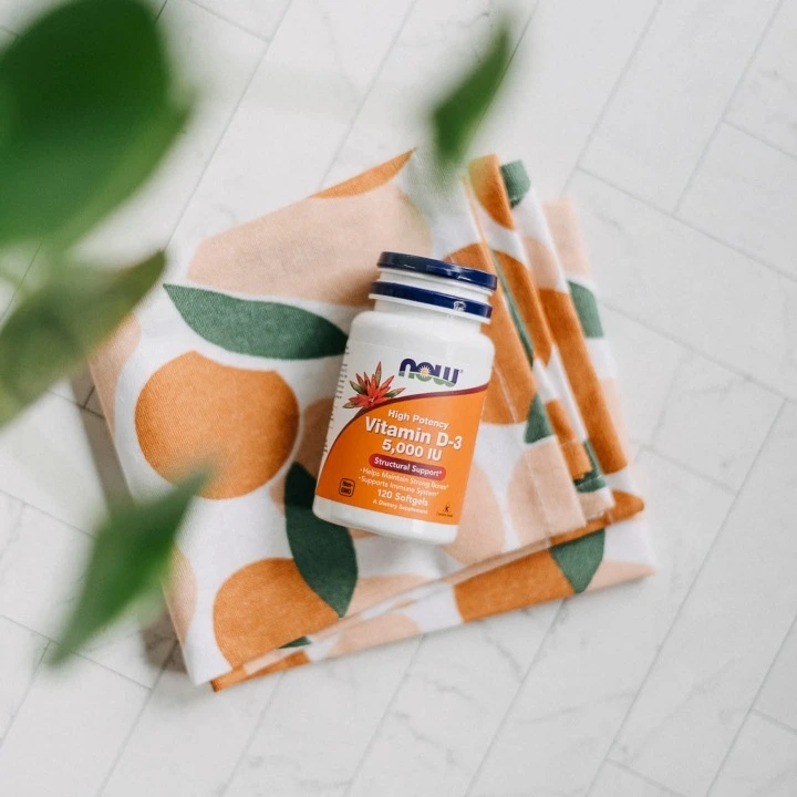 Witamina D3, wysokoaktywna, 5000 IU, 120 kapsułek, NOW Foods