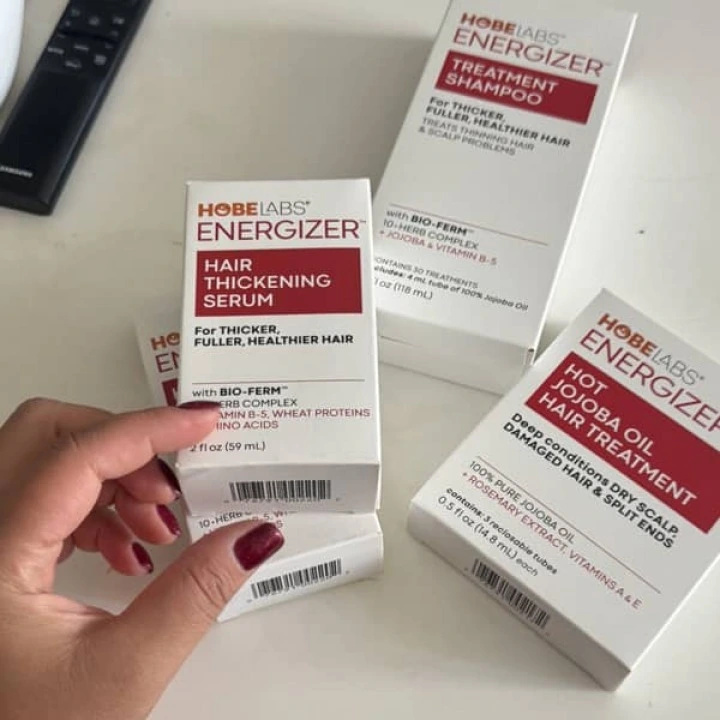 Лечебный шампунь для более густых волос с травами, В5 и жожоба Energizer, Hobe Labs