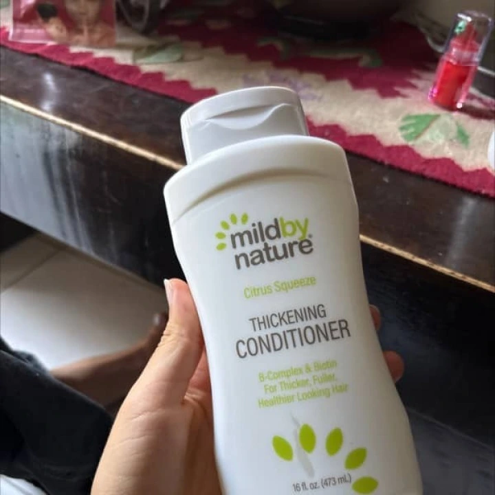 Odżywka do gęstości włosów, cytrusowa, z kompleksem B, biotyną, B5, aloesem, Mild By Nature