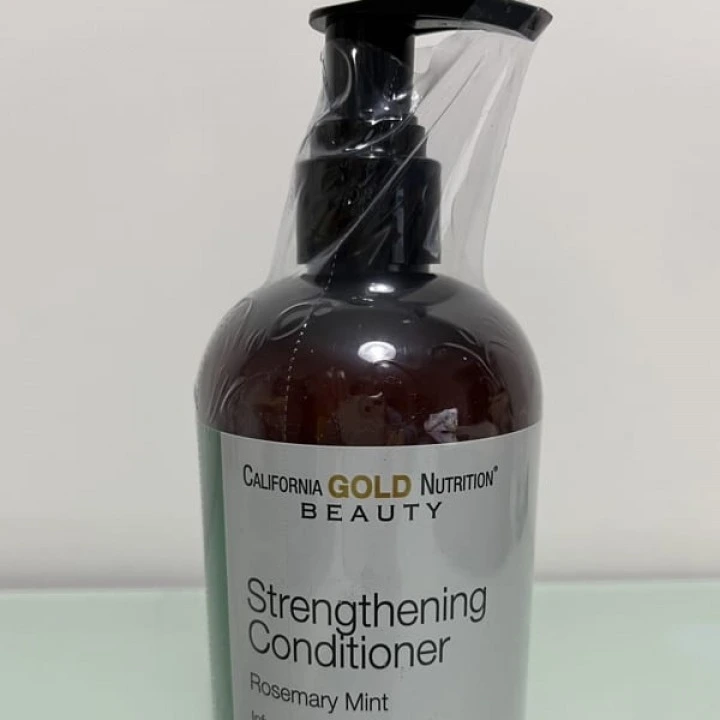 Odżywka wzmacniająca cebulki z biotyną, miętą, rozmarynem, B5, E, California Gold Nutrition