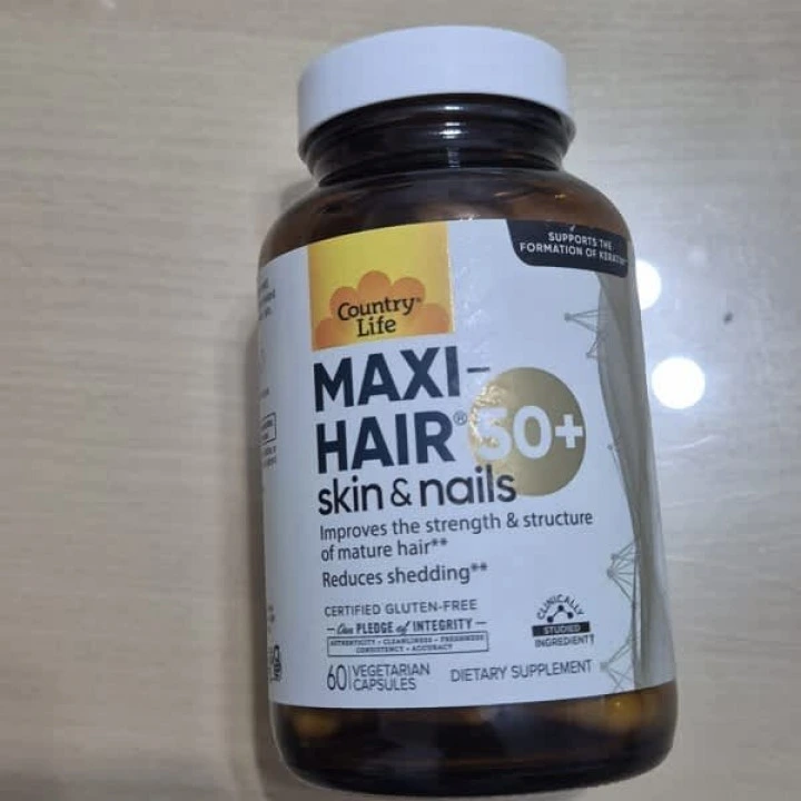 Kompleks Maxi-Hair z Cynatine dla kobiet 50+ z biotyną i minerałami, 60 kaps, Country Life