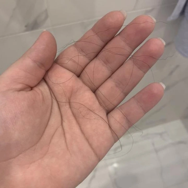 Witaminy na włosy Maxi-Hair Plus z biotyną 5000 μg, 120 kaps, Country Life