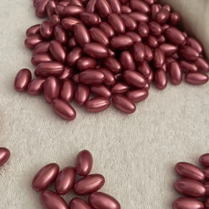 Witaminy na włosy, skórę i paznokcie z biotyną, olejami i ziołami, 250 kaps, Natures Truth