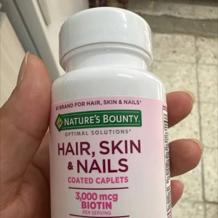 Kompleks na włosy, skórę i paznokcie z biotyną i antyoksydantami, 60 kaps, Natures Bounty