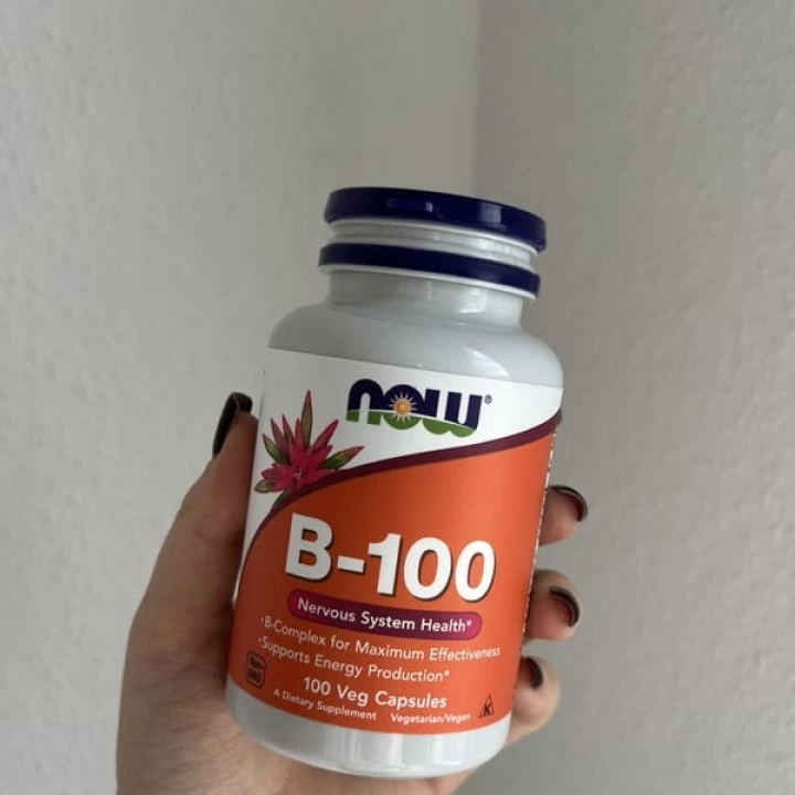 Kompleks witamin z grupy B-100 na gęste i długie włosy, 100 kaps, NOW Foods