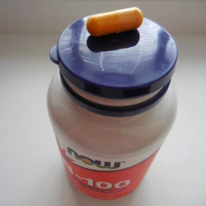 Комплекс витаминов группы B-100 для густых и длинных волос, 100 капс, NOW Foods