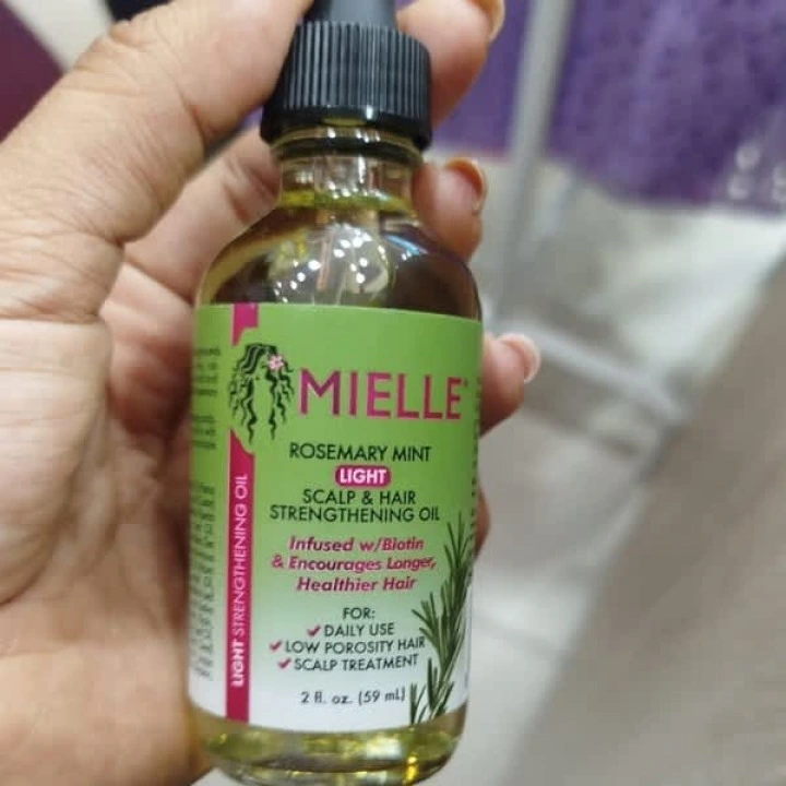 Olejek przeciw wypadaniu włosów i AGA, rozmaryn, mięta, biotyna, aloes, E, C, D Mielle