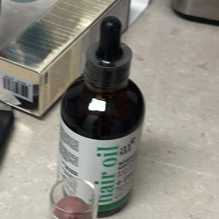 Масло для стимуляции роста волос с розмарином, мятой, витамином Е, artnaturals