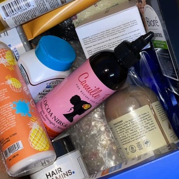 Serum do stymulacji wzrostu włosów z kakao, biotyną, MSM, drzewem herbacianym, Camille Rose