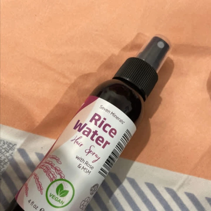 Spray na rzadkie włosy i AGA z wodą ryżową, różą, aloesem i siarką MSM, Seven Minerals