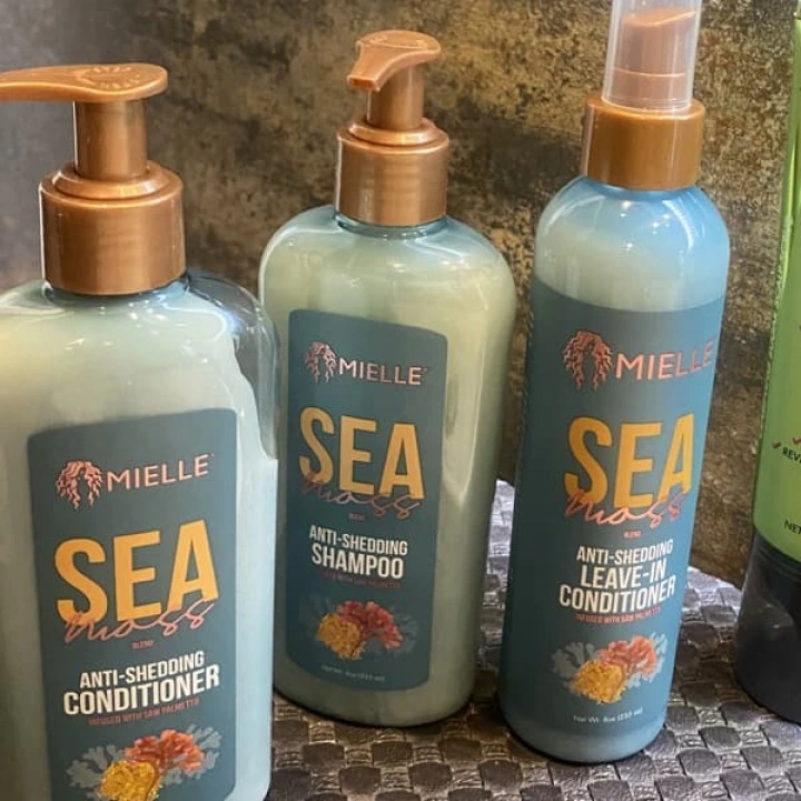 Спрей от выпадения волос с морским мхом, Сереноа, розмарином, Mielle