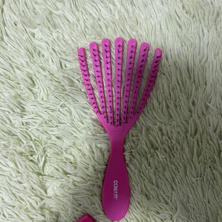 Расческа для вьющихся и волнистых волос Detangle Delight, Conair
