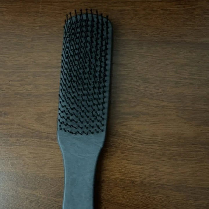 Мужская расческа с щетинками IntelliFlex для бережного ухода за волосами и бородой, Wet Brush