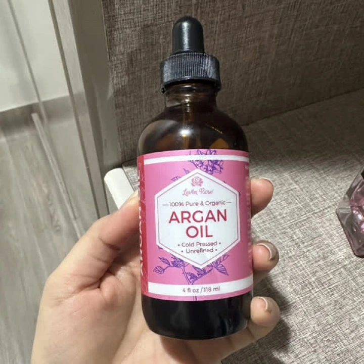 Olej arganowy organiczny do pielęgnacji i stymulacji wzrostu włosów, Leven Rose