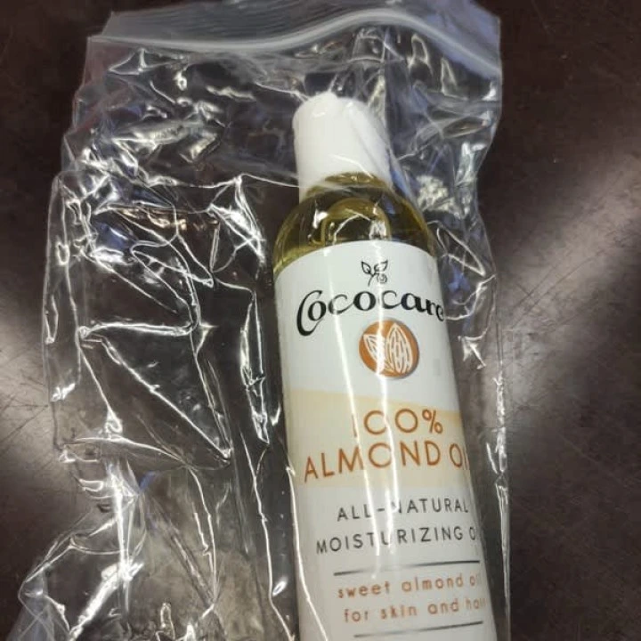 Масло сладкого миндаля для увлажнения и смягчения волос и кожи, Cococare
