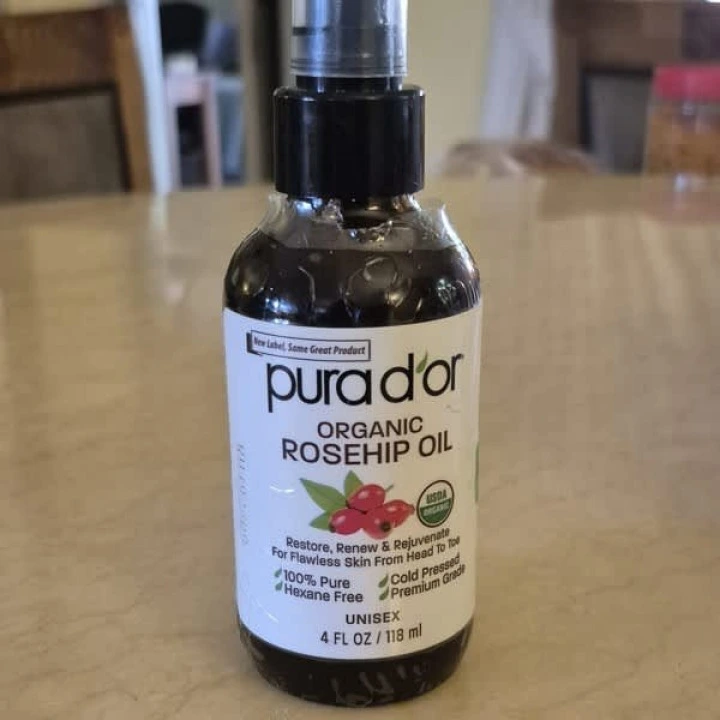 Olej z nasion róży dzikiej organiczne do stymulacji wzrostu włosów, Pura Dor