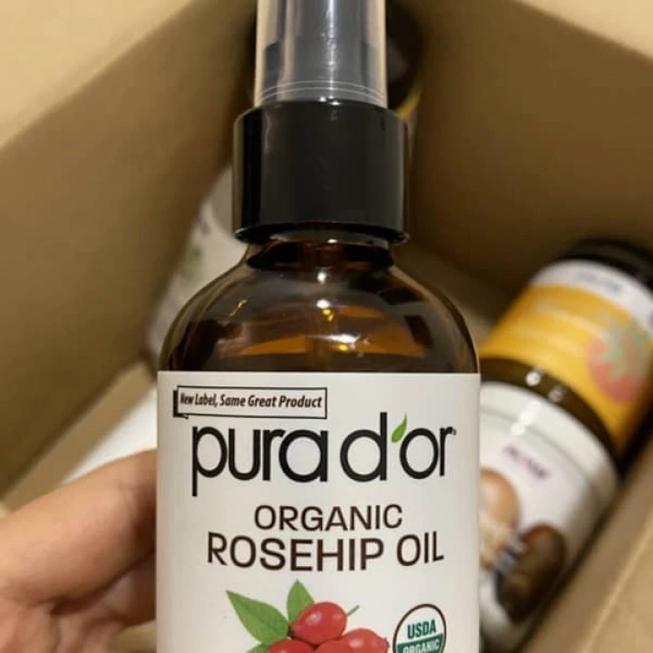 Olej z nasion róży dzikiej organiczne do stymulacji wzrostu włosów, Pura Dor