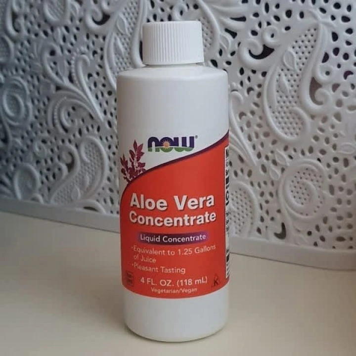 Koncentrat soku z aloesu do nawilżania skóry głowy, przeciw łupieżowi i łojotokowi, 118 ml, NOW Foods