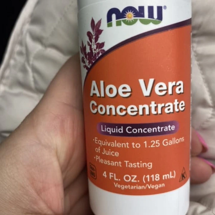 Koncentrat soku z aloesu do nawilżania skóry głowy, przeciw łupieżowi i łojotokowi, 118 ml, NOW Foods