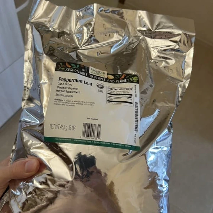 Organiczne liście mięty do domowych nalewek przeciw wypadaniu włosów, 453 g, Frontier Co-op