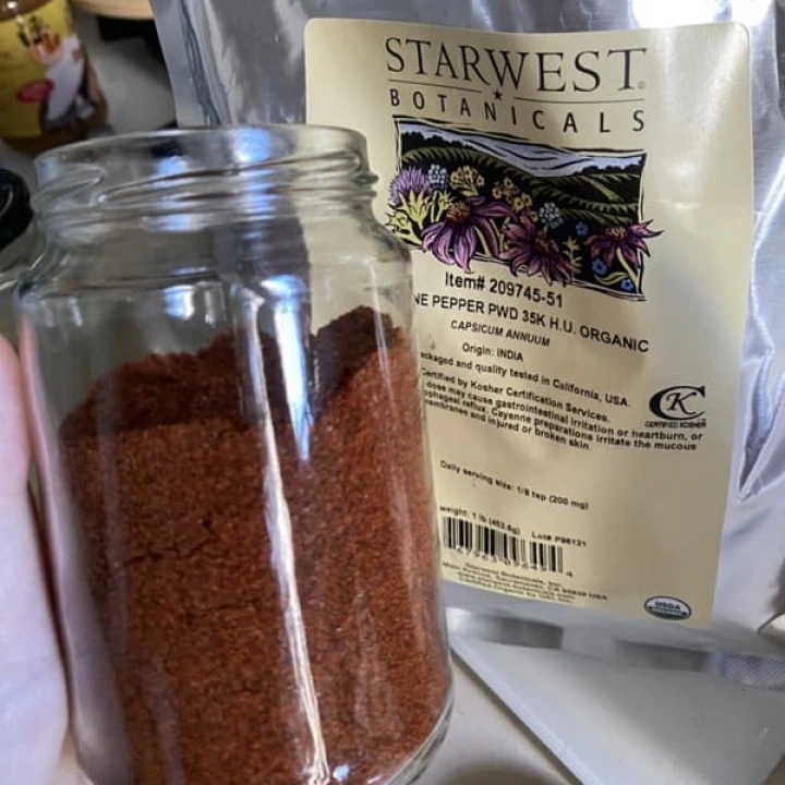 Pieprz cayenne w proszku do masek i nalewek na łysienie, 454 g, 35 tys. HU, Starwest Botanicals