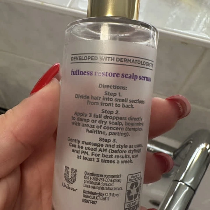 Serum do pielęgnacji skóry głowy i słabych włosów z cynkiem, nikotynamidem i witaminą E, Dove
