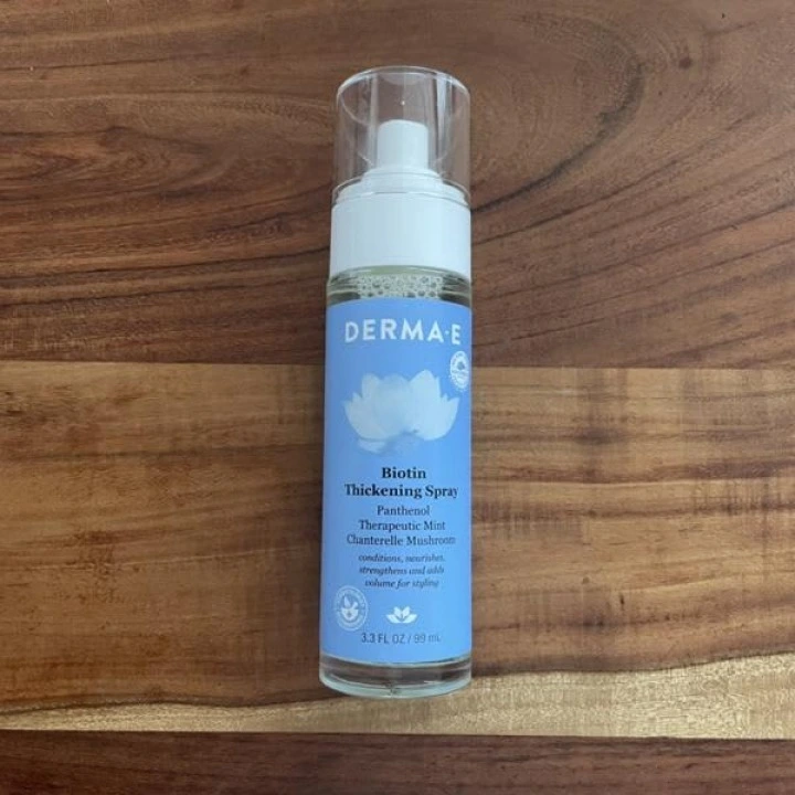 Spray do gęstości i objętości włosów, aloes, biotyna, kofeina, keratyna, rozmaryn, mięta, B5, B7, DERMA E