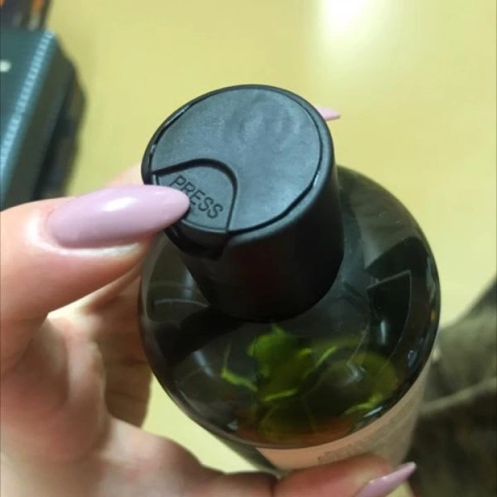 Шампунь с розмарином, мятой для повышения густоты и объема волос, Petal Fresh